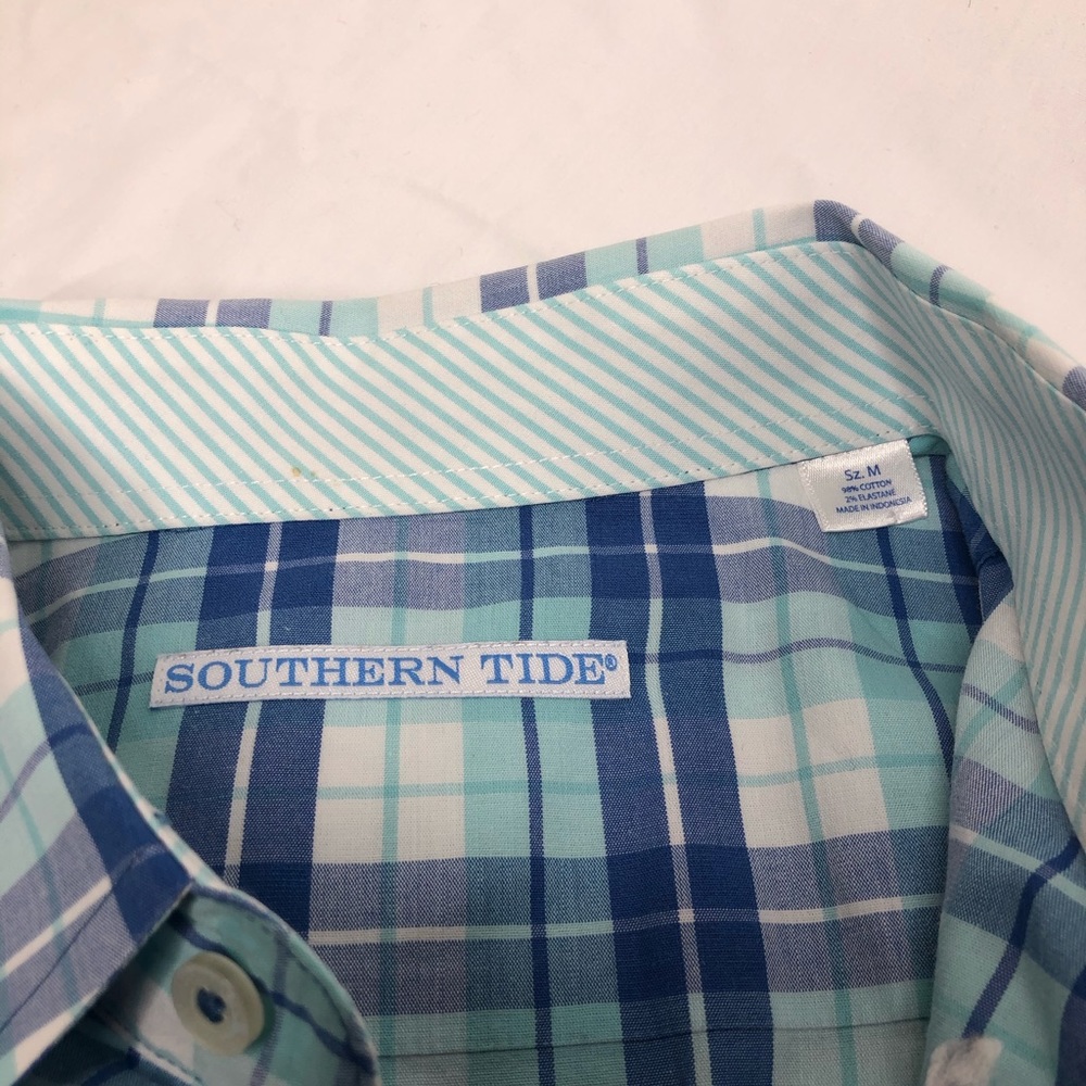 Southern Tide button down - Picture 2 of 6
